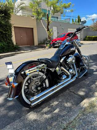 HARLEY-DAVIDSON SOFTAIL DELUXE 